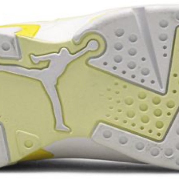 Jordan 6 Retro Dynamic Yellow Floral (GS) 4Y nwt - Picture 4 of 10